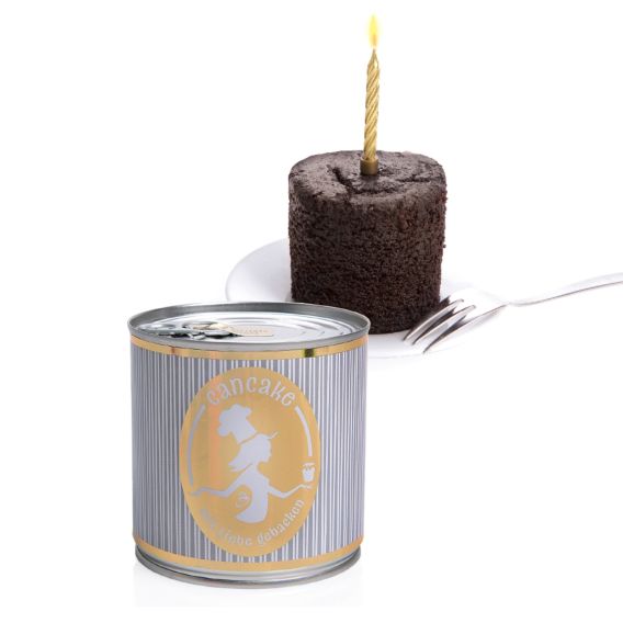 Can Cake in Dose Schokoladen- Brownie Kuchen