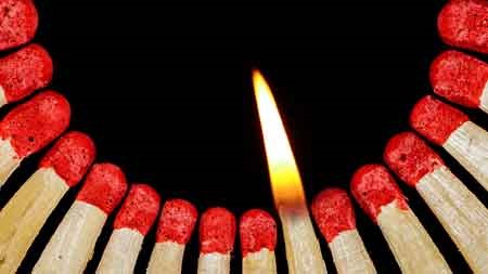 Feuer frei! Feuerzeuge &amp; Streichholzschachteln als Werbeträger
