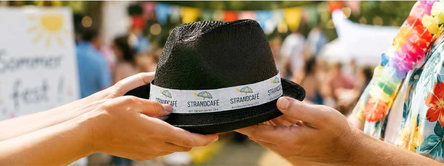 Werbeartikel fürs Sommerfest: So bleiben Marken nach dem Event sichtbar