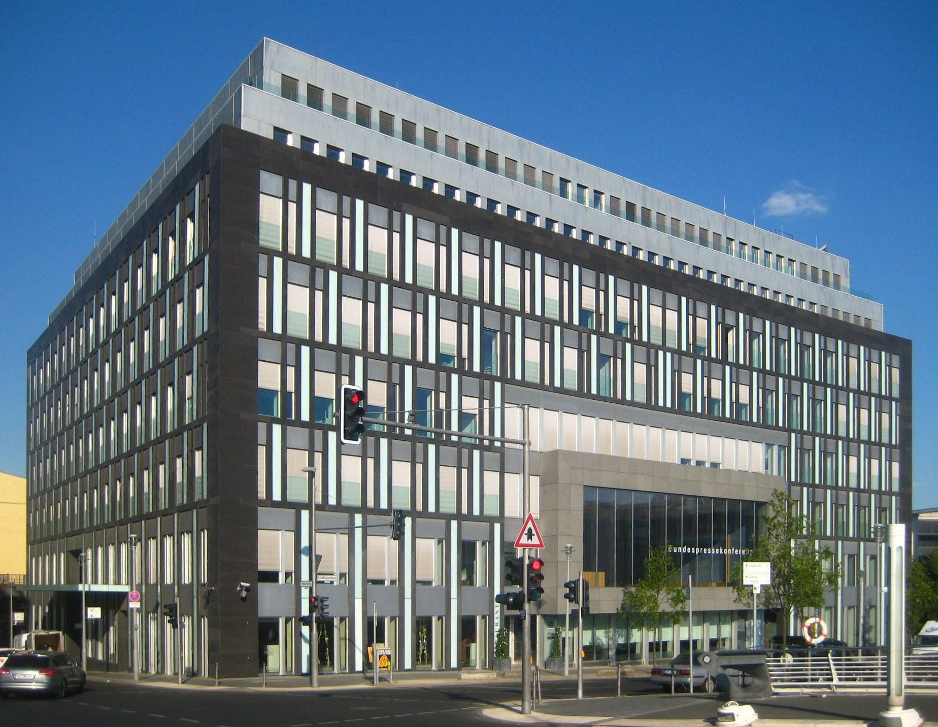 Haus der Bundespressekonferenz am Schiffbauerdamm 40 in Berlin-Mitte